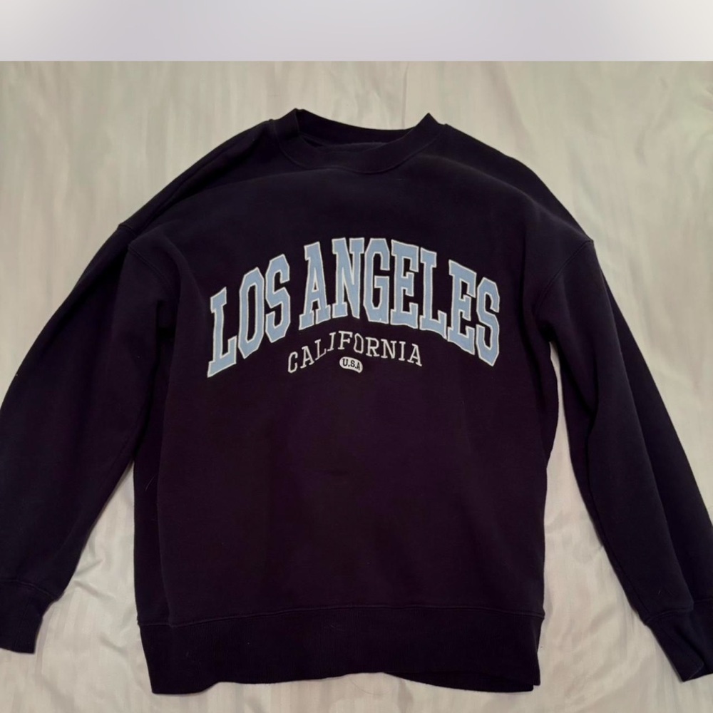 Brandy Melville Black Crewneck Sweater